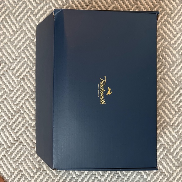 All Gender Eliot Runner Running Shoe - Navy/ Ivory - Regular (D) - Picture 2 of 6